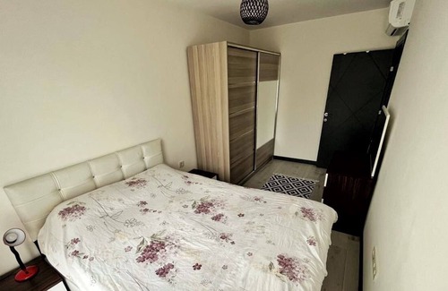 Celiktepe Mahallesi Apartment | Comfortable Flat in 4.Levent 7/24 Security Complex