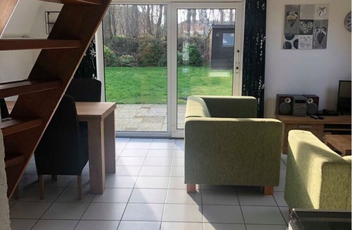 Sint Nicolaasga House | Comfortable holiday home near the Langweerder Wielen