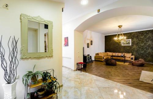 Chugureti Apartment | Comfortable House on Marjanishvili