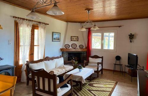 Ermionida House | Comfortable house with sea and mountain view in Ermioni