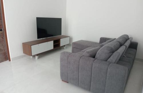 Leon House | Comfortable house - Woo-Jin