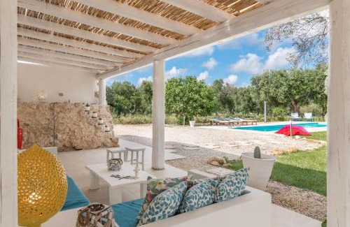 San Vito dei Normanni Villa | Comfortable Villa in San Vito dei Normanni with Private Pool