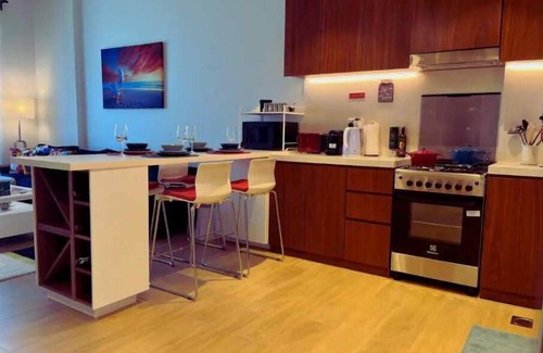 Bur Dubai Apartment | Comfortable new Apt-full Seaview