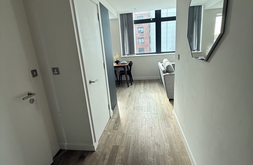 Old Trafford Apartment | Comfortable one bedroom apartment located in old Trafford !
