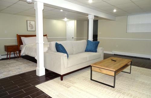 Framingham Apartment | Comfortable Renovated 3 Bed Apartment