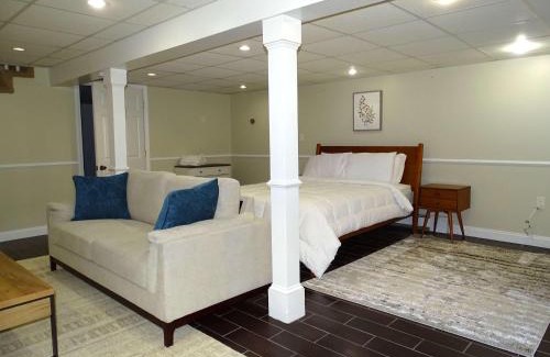 Framingham Apartment | Comfortable Renovated 3 Bed Apartment