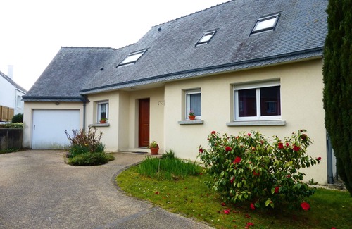 Sene House | Comfortable, spacious house in a quiet neighborhood.