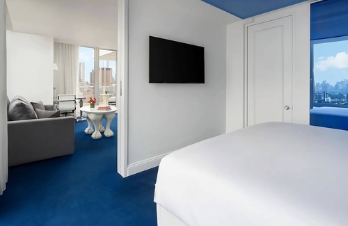 SoHo Hotel | Comfortable Stay! 2 Pet Friendly Units! Parking, Close to Washington Square Park