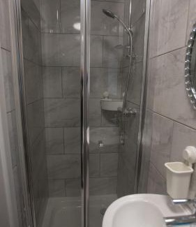 Shirley House | Comfortable Stays - Shirley, Solihull