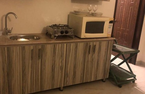 D.H.A. Apartment | COMFORTABLE STUDIO APARTMENT NEAR THE BEACH