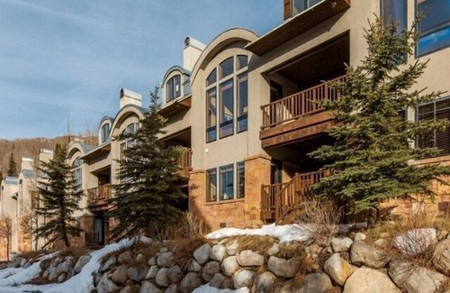 Salt Lake Mountain Resorts Ski Chalet | Comfortable Swiss chalet w/resort convenience SISO
