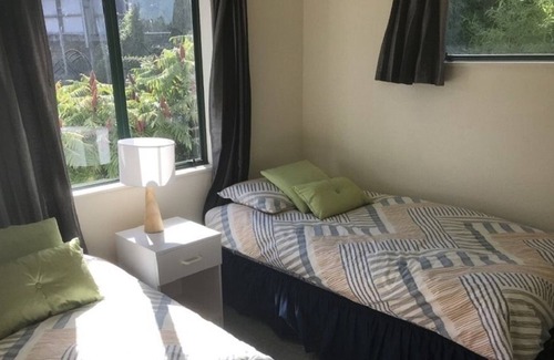 Waipahihi House | Comfortable Taupo Bach