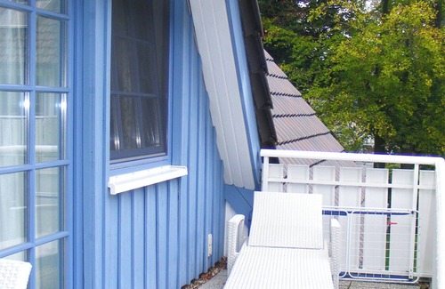 Ostseebad Prerow Apartment | Comfortable vacation apartment with large balcony, close to the forest, in the Eichenpark, WLAN