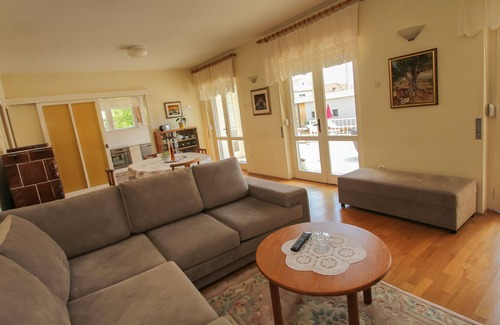Kastela Villa | Comfortable villa close to the beach, Trogir, Split, swimming pool
