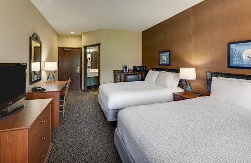 Columbia Hotel | Comfortable & Warm Rustic Stay in Columbia w/Free Breakfast | 4 Units