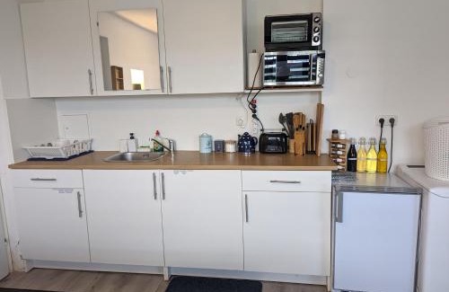 Asten Apartment | Comfortable Worker Studio - Free Parking