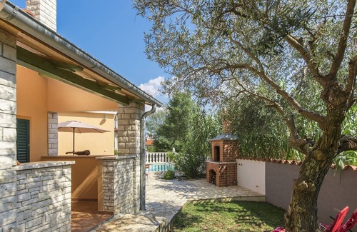 Rojci Cottage | Comfortably and lovingly furnished villa with pool for a relaxing family holiday