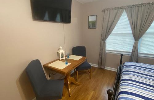 Jacksonville Apartment | Comforts of Home 2 Bedroom 1 Bath No Kitchen