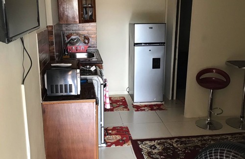 Portmore Apartment | Comfy 2 Bedroom with Pool, Cabana & Pergola.