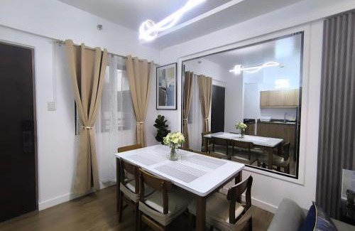 Baguio Apartment | Comfy and Modernly Decorated 2 Bedroom Unit with free Parking
