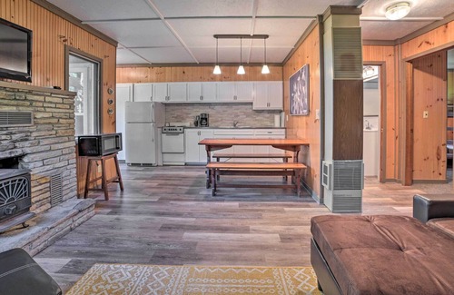 Brutus Cottage | Comfy Burt Lake Abode - On-Site Lake Access!
