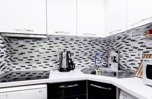 Maltepe Apartment | Comfy Flat 15 Mins to Bagdat Street