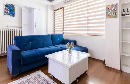 Maltepe Apartment | Comfy Flat 15 Mins to Bagdat Street