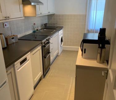 St Leonards-On-Sea Apartment | Comfy flat in the heart of St Leonards