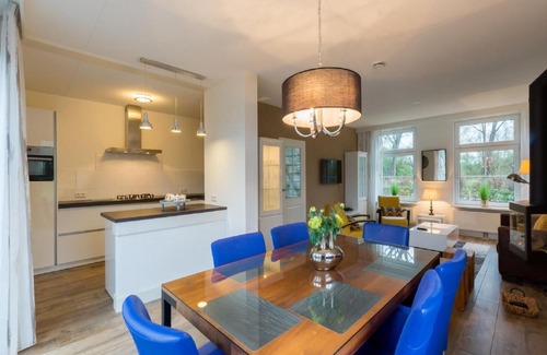 Oostkapelle House | Comfy holiday home in Oostkapelle with garden