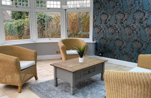 Reading Villa | Comfy Home- Coley Park
