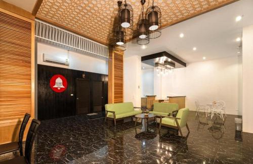 Patong Hotel | Comfy M.U.Den Patong Phuket