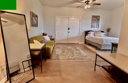 Prescott House | Comfy Mountain Side Stay - Incredible Views