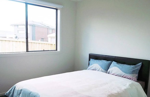 Werribee House | Comfy Quiet 5BR House,6 mins to TownCentre,Close to Werribee Zoo&VIC Rose Garden