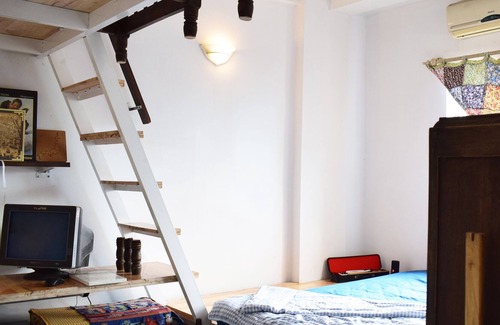 Ben Nghe Apartment | comfy room in a design studio