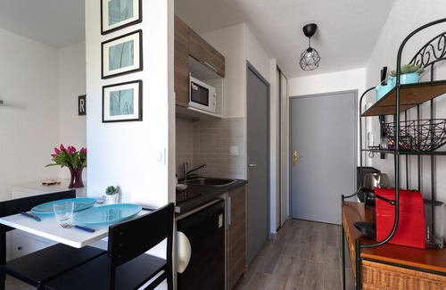 Jean Moulin - Marius Berliet Apartment | Comfy Stay Steps from the Metro