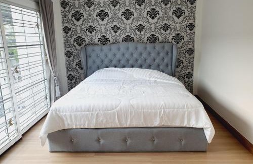 Bang Bua Thong House | Comfy Townhome 5min walk to 7-11