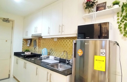 Paranaque Apartment | Comfystay at Sea Residences Tower C