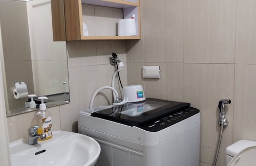 Barangay 76 Apartment | Comfystay at Shell Residences