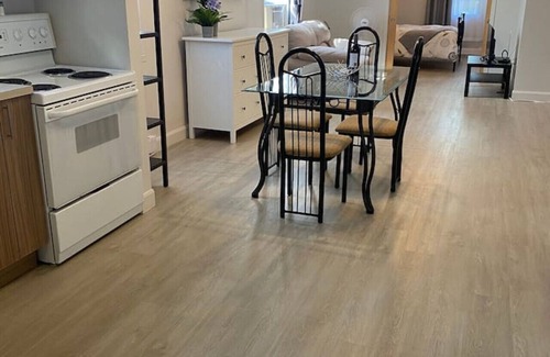 Maizerets Apartment | Comme neuf à 2 min l`enfant-Jésus et 5 du vieux Qc