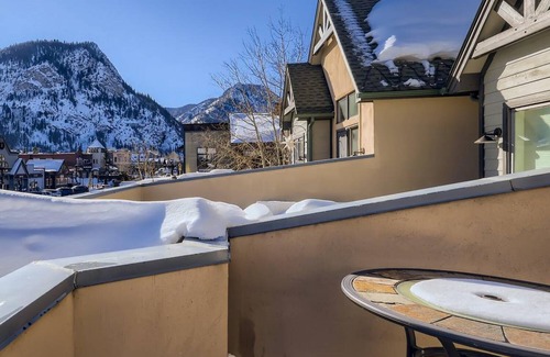 Frisco Condo | Commerce Exchange 203