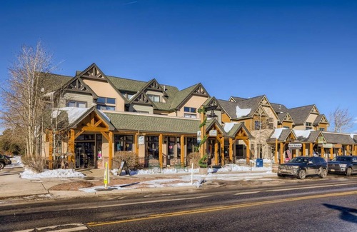 Frisco Condo | Commerce Exchange 203