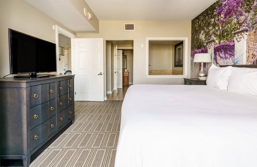Las Vegas Hotel | Commodious Wyndham Grand Desert, 2 Bedroom Deluxe