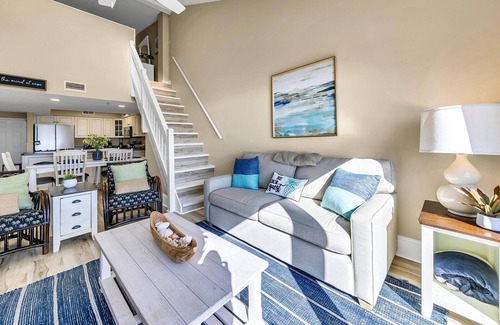 Seagrove Beach Condo | Commodores Retreat 402- Beachfront Condo with Loft and Gulf Views