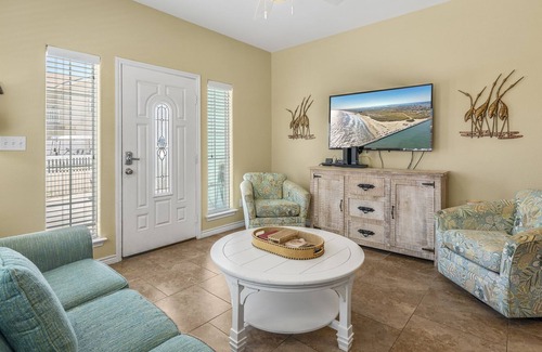 Safe Harbor House | COMMUNITY POOL | 2BD, 2 BA | NEAR BEACH | BEACH BOARDWALK