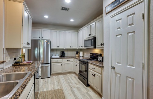 Walden on Lake Conroe House | Community Pool Access: Montgomery Retreat!