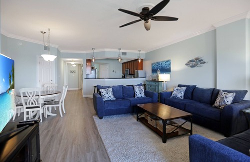 Mexico Beach Condo | Community Pool & Hot Tub, Near Beach ~ Paradise Shores 302