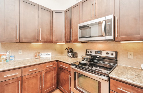 Astrodome Apartment | Commuter’s Dream Rental. Supper close to Downtown