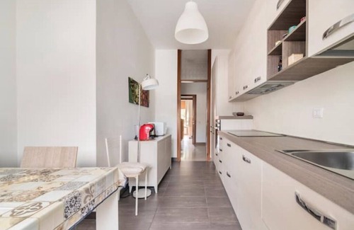 Como Apartment | Como 101, downtown