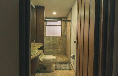 Astorga Apartment | Comoda habitacion baño compartido en el Poblado-A4