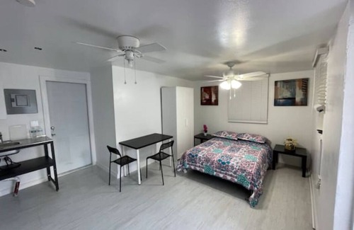 West Little River Apartment | Comodo Apartaestudio Numero 4